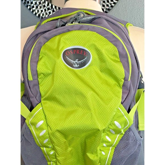 OSPREY Bags Osprey Daylite Backpack Hiking Trail Unisex Green Wo Bladder Poshmark